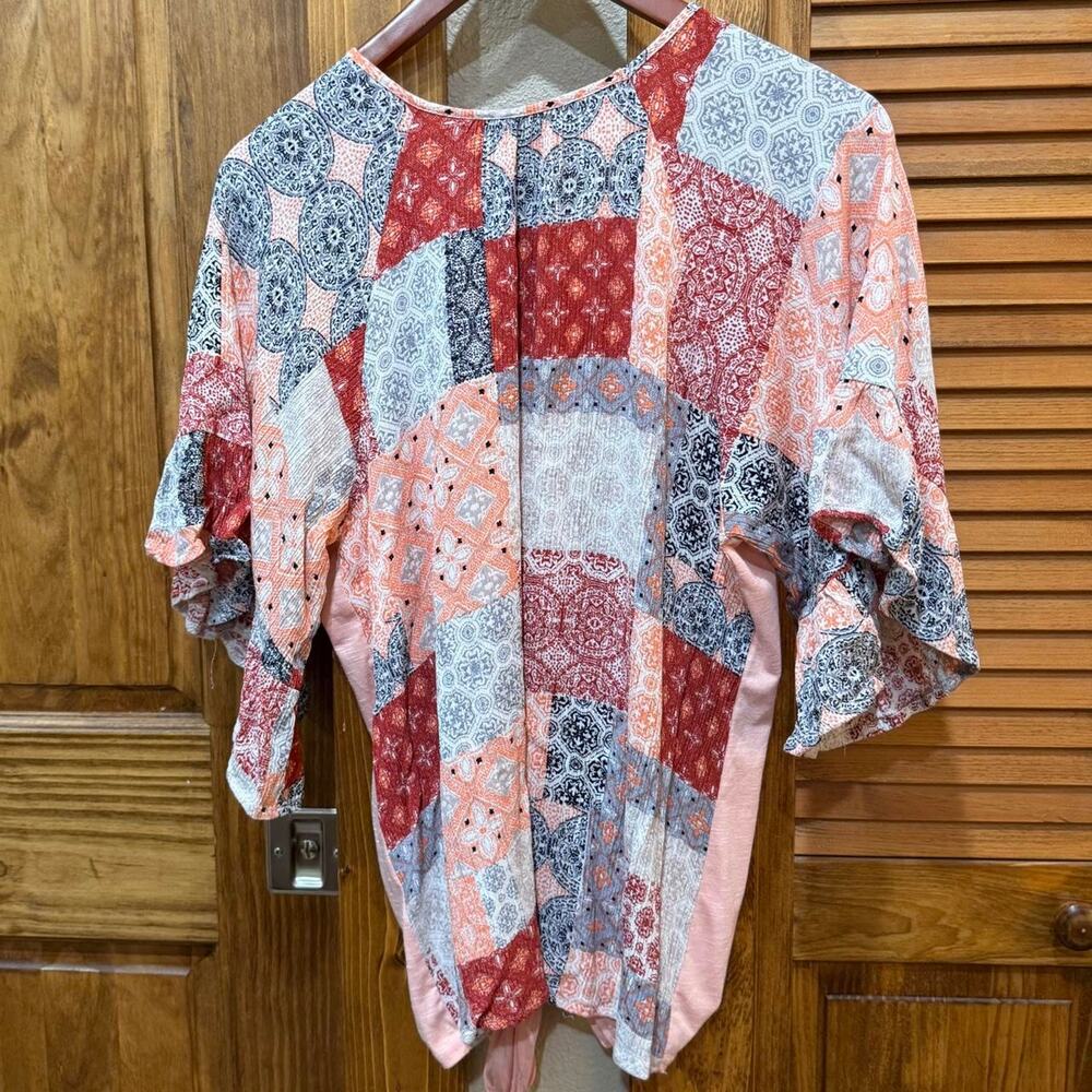 Pink blouse with patchwork sleeves - Picture 3 of 5
